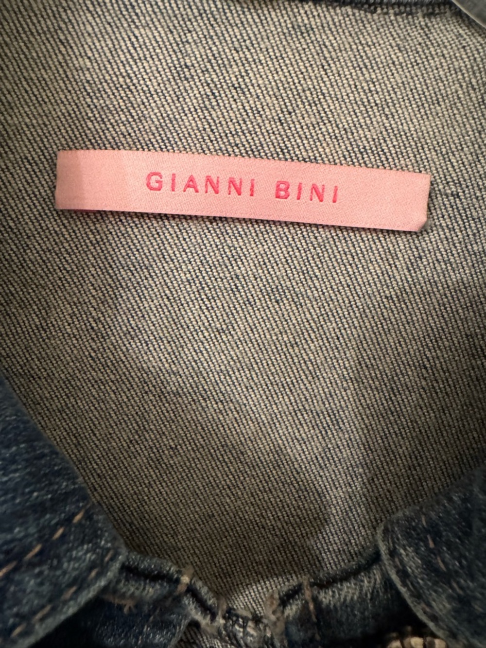 Gianni Bini Blue Denim Jacket with Brown Trim and Embellished Buttons - Picture 3 of 3